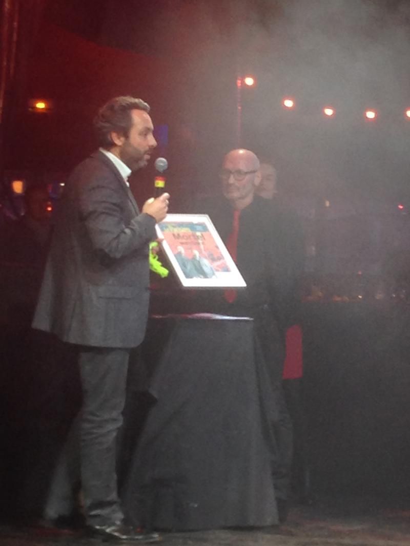 Xavier Dorison reçoit l'Etoile du Parisien du meilleur album pour Undertaker